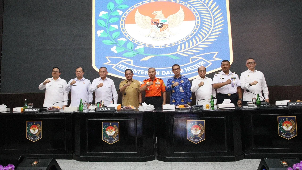 Mendagri Minta Pemda Perkuat Sinergi Hadapi Potensi Bencana dan Momentum Nataru 2025
