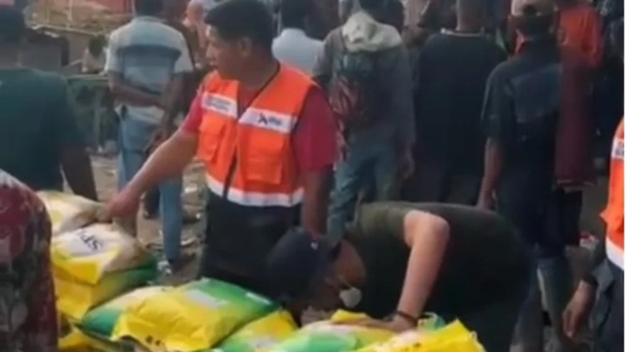 Bantuan ke aceh