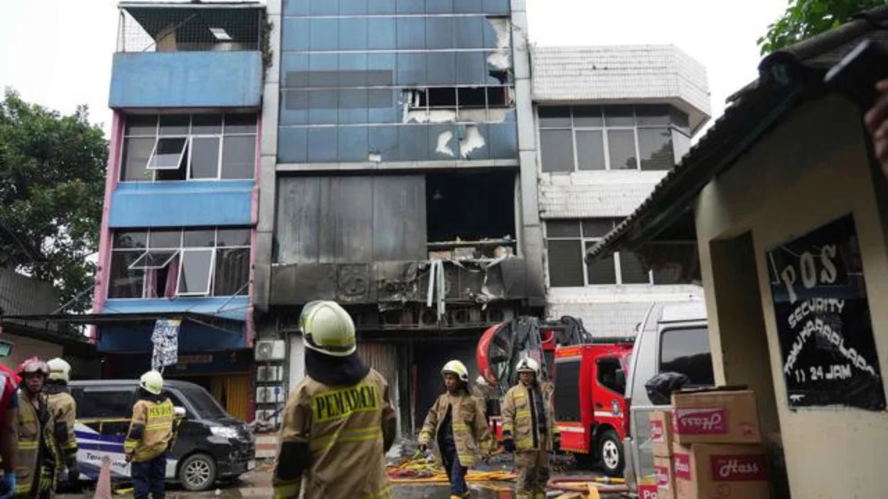 Polisi Duga Karyawan Terra Drone Sempat Coba Pecahkan Kaca tapi Gagal