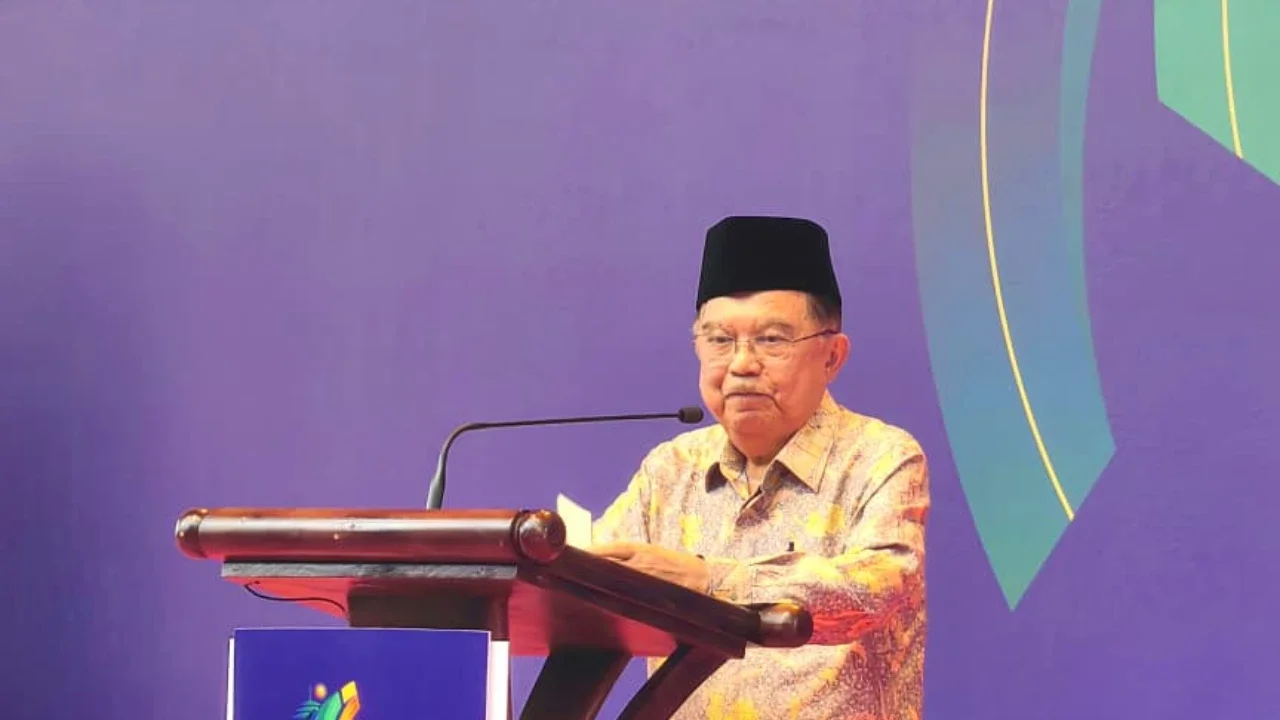 VIDEO: JK Singgung Soal Skripsi Bikin Satu Ruangan Tertawa 