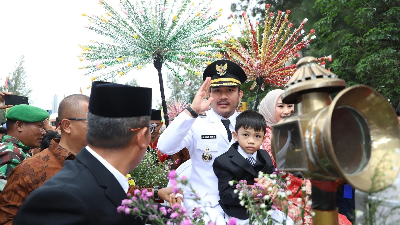Profil Ade Kuswara Kunang, Bupati Bekasi yang Terjaring OTT KPK