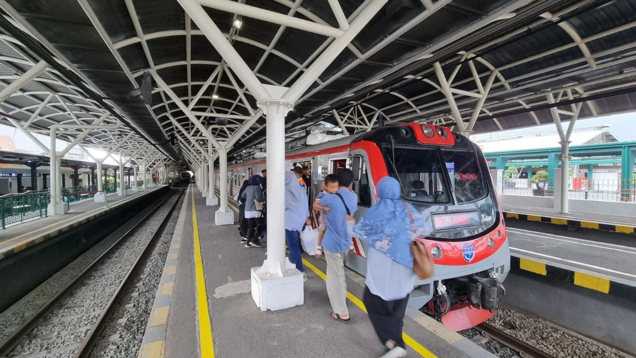 Antisipasi Lonjakan Penumpang Libur Nataru, Perjalanan KRL Solo-Jogja Ditambah