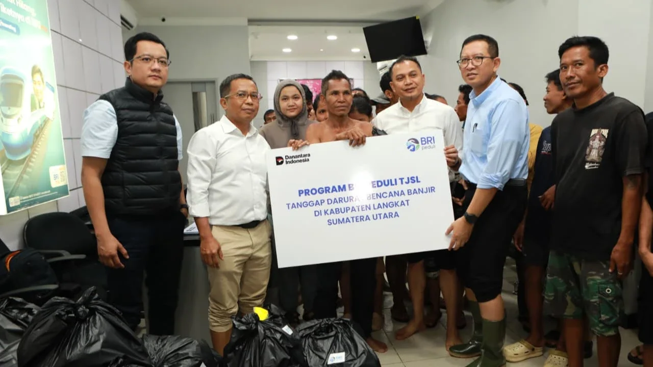 FOTO: BRI Peduli Tanggap Bencana Salurkan Bantuan untuk Korban Banjir Bandang Sumatra