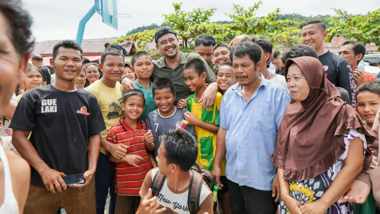 Hari Kelima di Tapteng, Gubernur Bobby Nasution Buka Akses ke Tukka