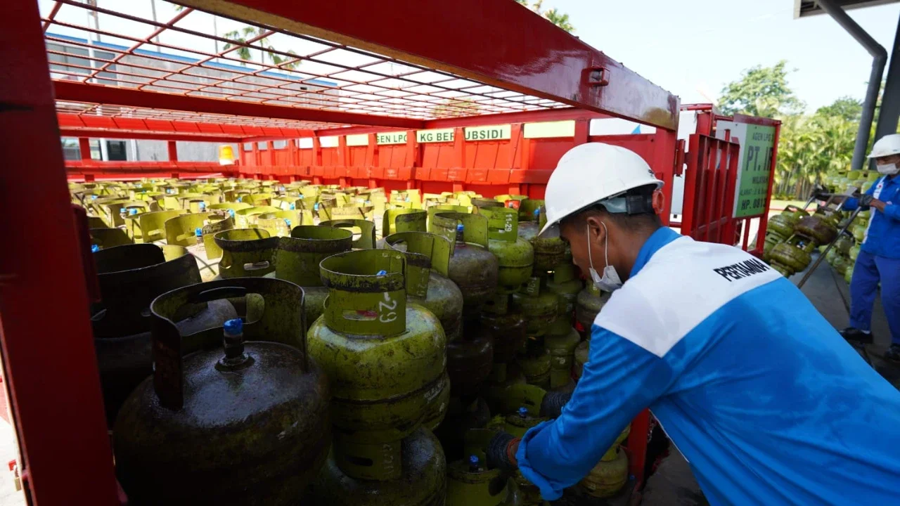 Diangkut 12 Unit Truk, Sebanyak 6.720 Tabung LPG 3 Kg Tiba di Aceh Tengah
