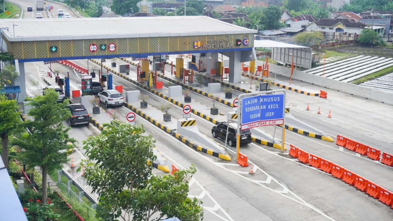 H-2 Libur Nataru, Lebih dari 40 Ribu Kendaraan Masuk Kota Solo Melalui GT Ngemplak