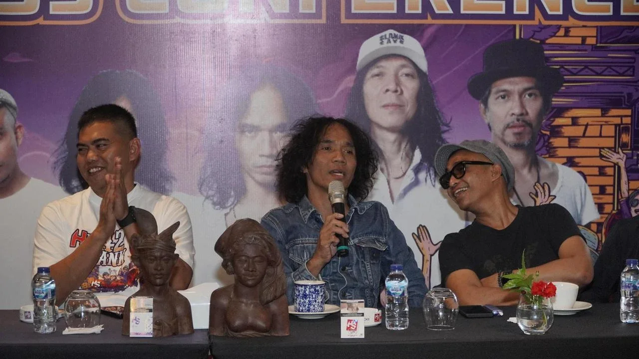 HS Donasikan Keuntungan Konser Slank Bali untuk Sumatra