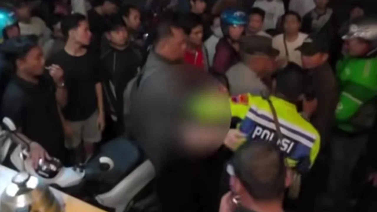 Viral WN China ngamuk usai tabrak mahasiswa hingga tewas