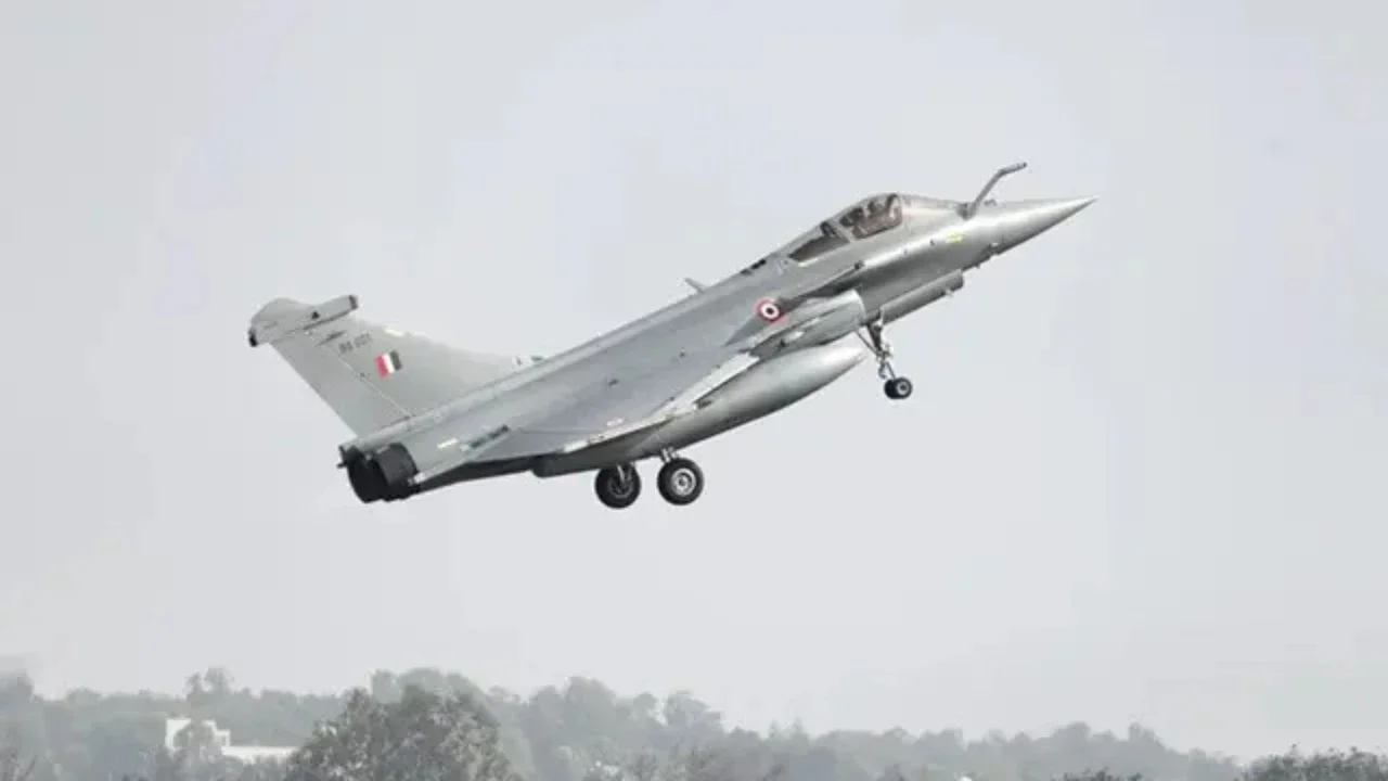 China Buka Suara Soal Jet Tempurnya Kunci Radar Tembakan ke F-15 Milik Jepang