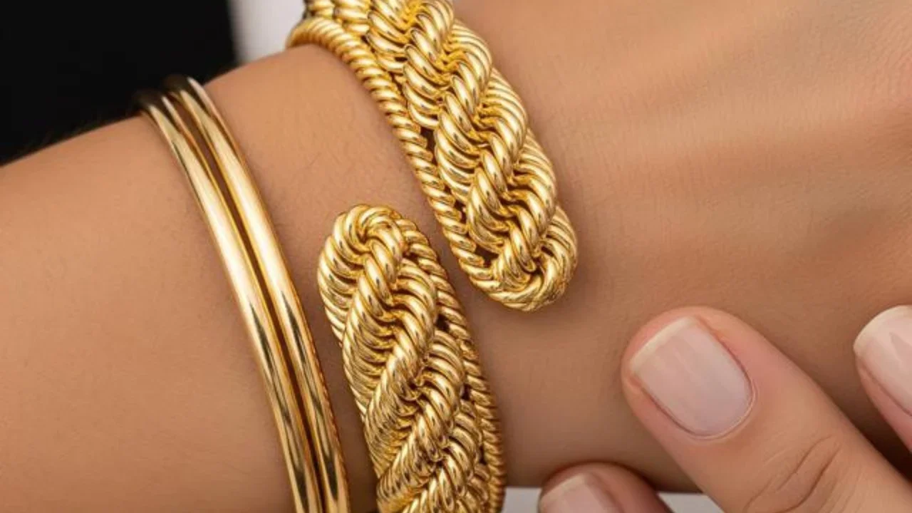 Model Gelang Emas Lilit London Murni Paling Dicari (Foto: Reve)