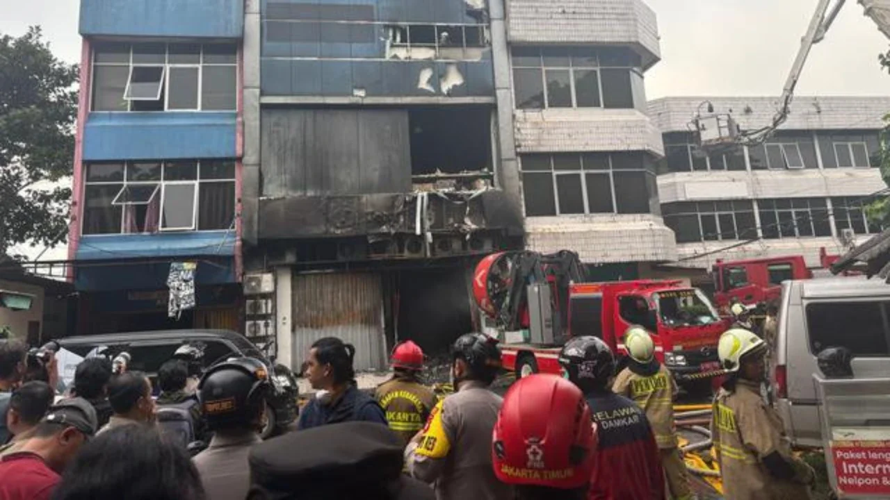 22 Orang Meninggal Akibat Kebakaran Ruko Terra Drone Kemayoran, Salah Satu Korban Wanita Hamil