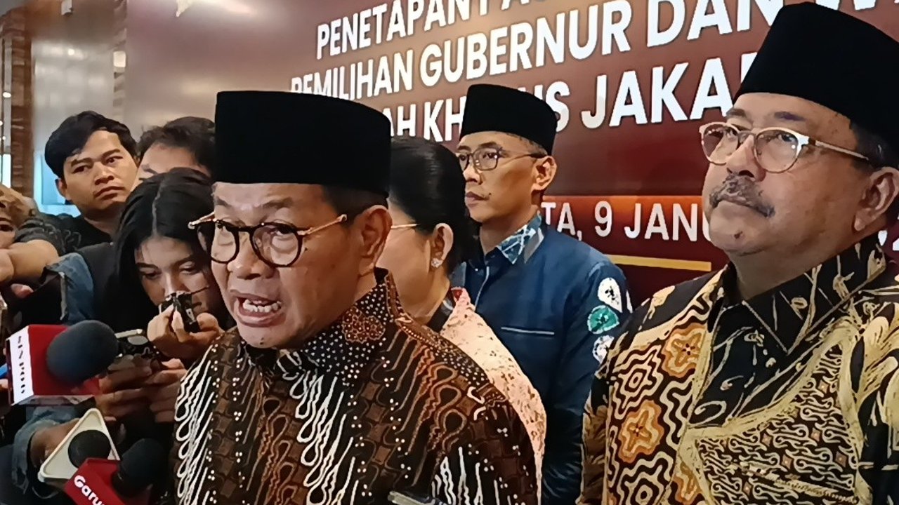 Penetapan Pramono Anung-Rano Karno sebagai Gubernur dan Wakil Gubernur DKI Jakarta. Gubernur dan Wakil Gubernur terpilih DKI Jakarta Pramono Anung (kiri) dan Rano Karno (kanan) menyampaikan pidato pada ...