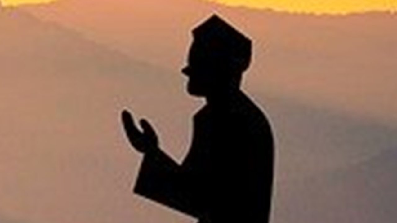 Keistimewaan dan Tata Cara Membaca Surah Yasin di Malam Nisfu Syaban