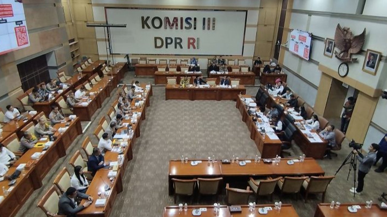 Komisi III DPR rapat bersama Kapolda Kalteng soal Kasus Polisi Palangkaraya Tembak Warga