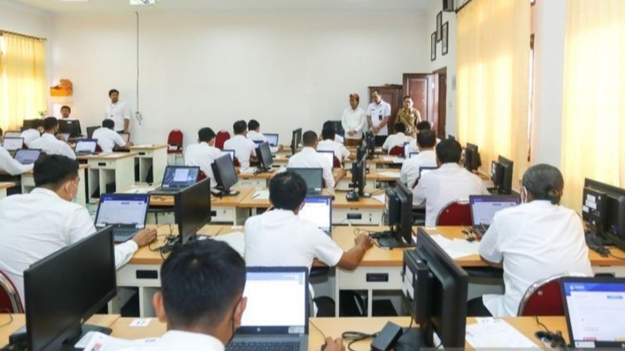 Dinas Pendidikan dan Kebudayaan Parigi Moutong memastikan seluruh calon PPPK tahap dua telah terdaftar di Data Pokok Pendidikan (Dapodik) dan proses seleksi berjalan transparan serta sesuai prosedur BKN.