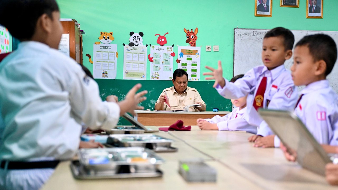 Prabowo Tinjau Program MBG di SDN Bogor