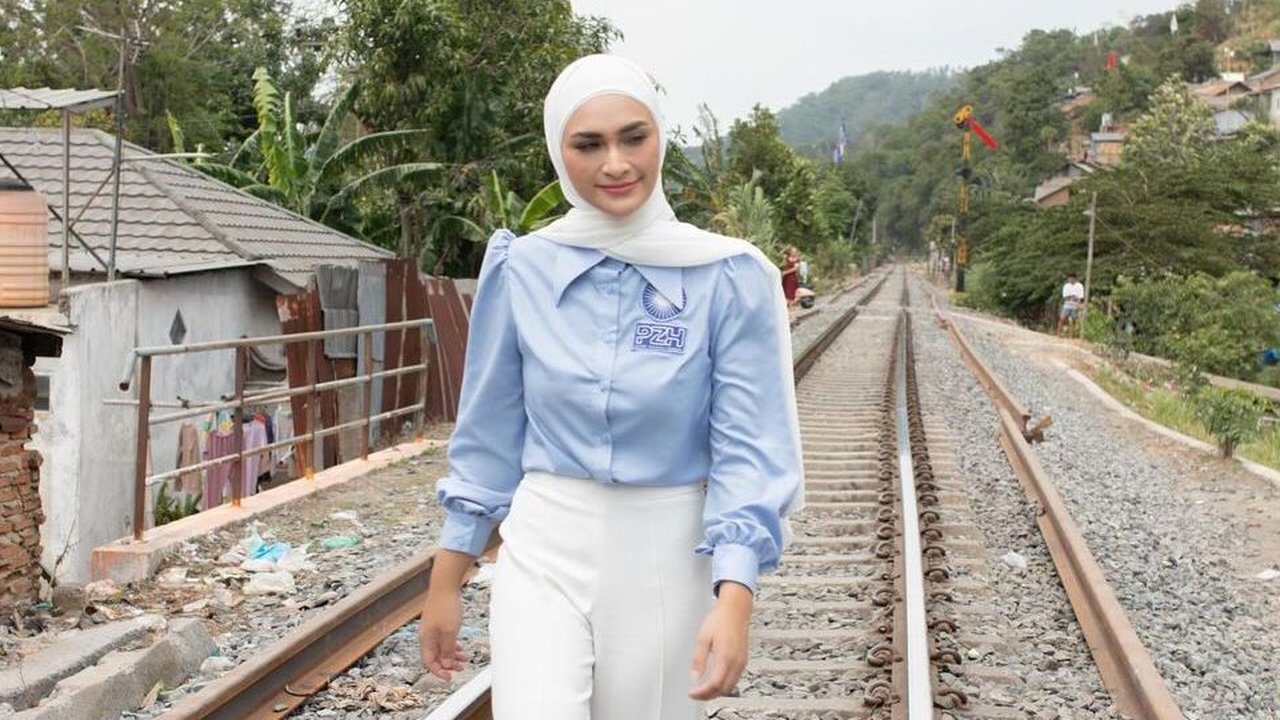 Putri memiliki karier yang gemilang di bidang politik.