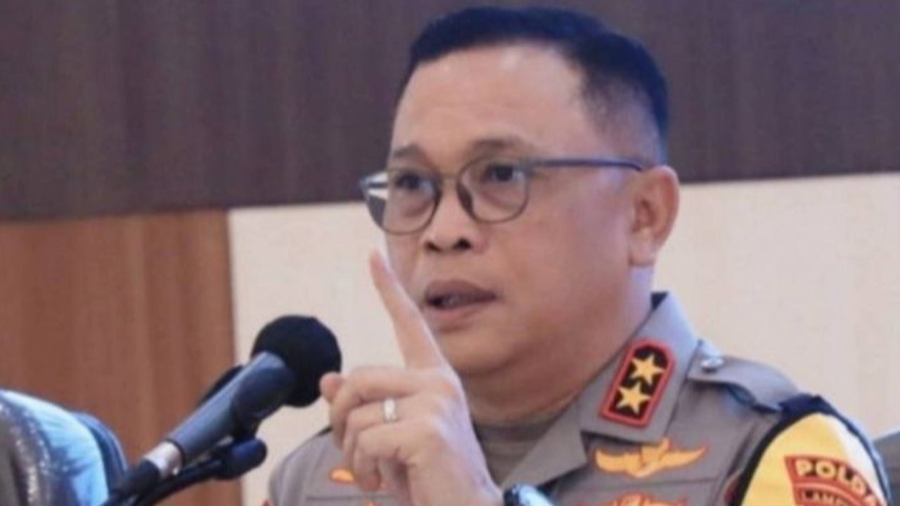 Irjen Pol Helmy Santika