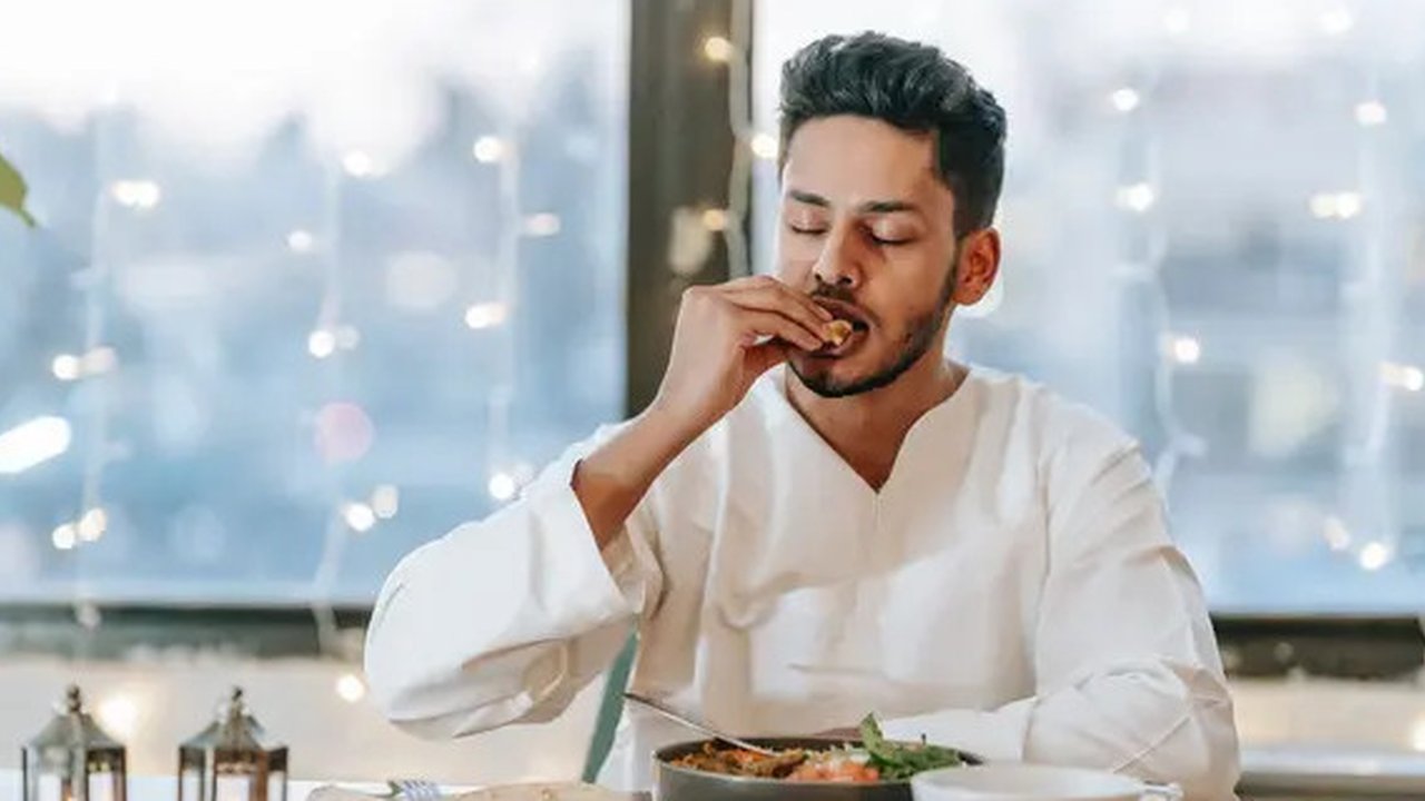 Ilustrasi Muslim, puasa, buka puasa, sahur. (Photo by Michael Burrows from Pexels)