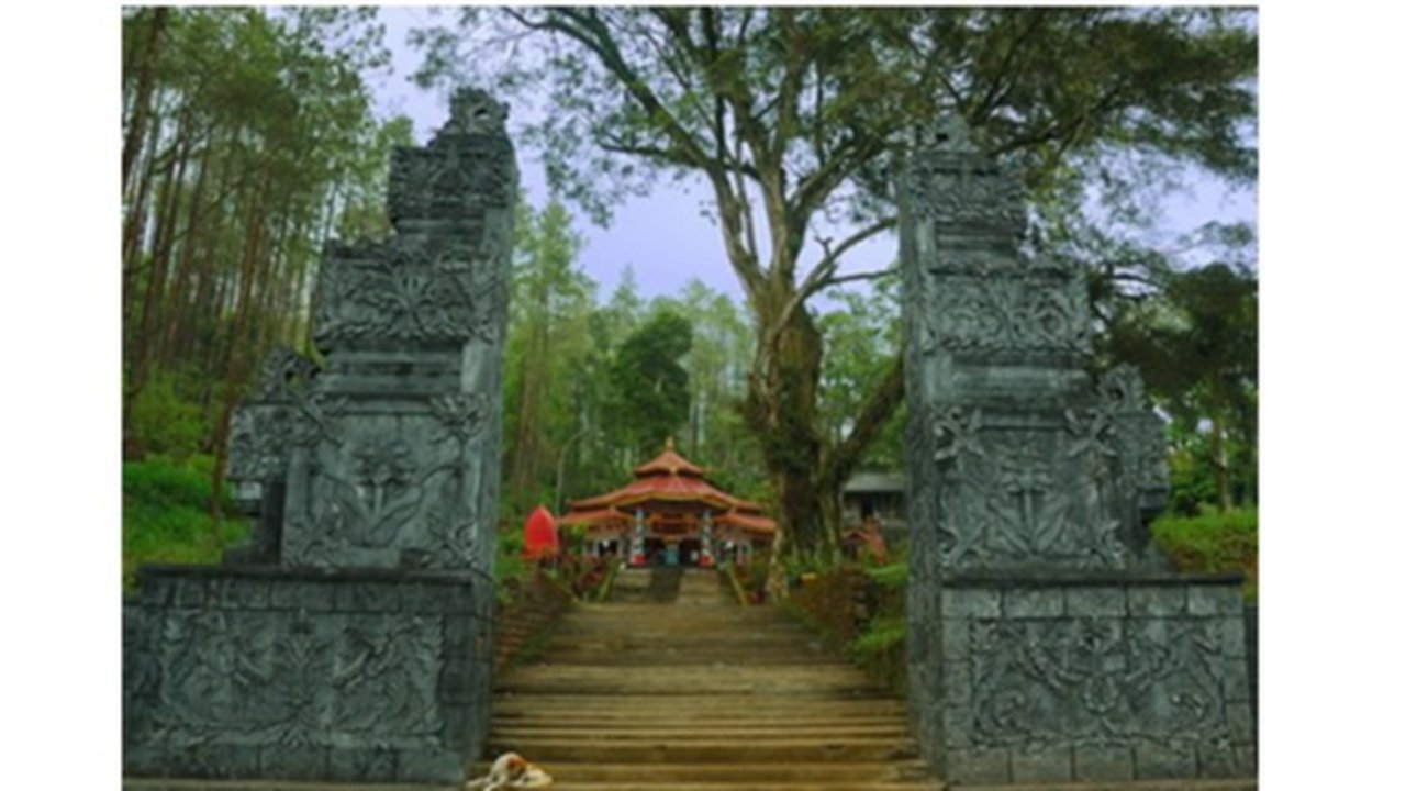 Kraton Gunung Kawi (Sumber: malangkab.go.id)