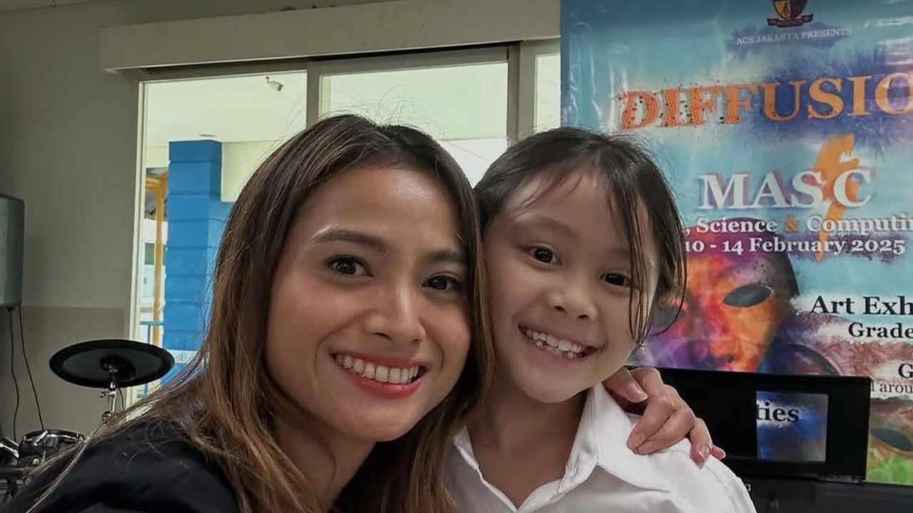 Potret Bridgia Anak Acha Septriasa Nyanyi di Sekolah (credit: instagram/septriasaacha)