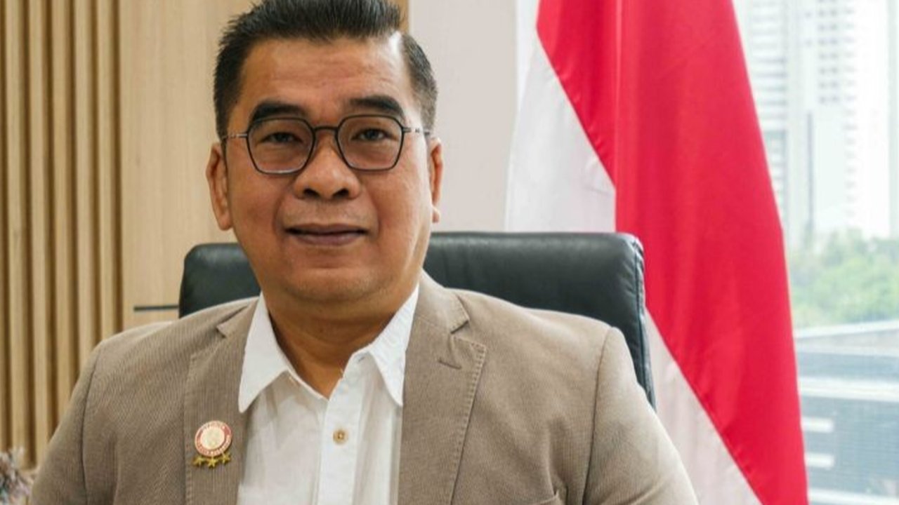 Ali Berawi, Deputi Transformasi Hijau dan Digital Otorita IKN, resmi kembali ke Universitas Indonesia (UI) setelah dekan Fakultas Teknik UI mengajukan permohonan pengembalian tugasnya.