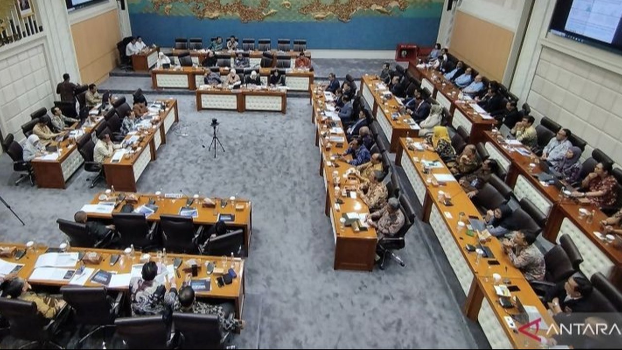 ANTARA, lembaga berita negara, memastikan tidak terkena dampak efisiensi anggaran pemerintah dan akan tetap menerima dana PSO dari Kemenkeu, Komisi VII DPR RI berencana mengunjungi kantor ANTARA untuk meninjau kinerjanya.