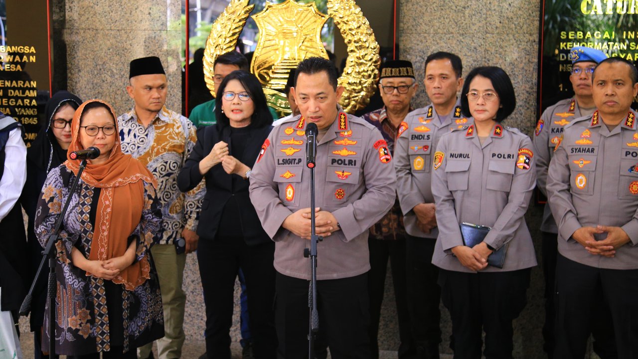 kapolri bertemu alissa wahid