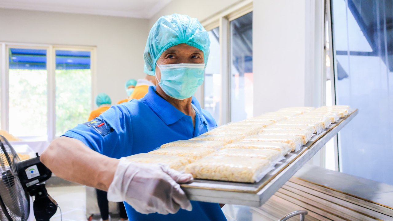 Hal tersebut disampaikan Menteri Koperasi Budi Arie Setiadi di sela-sela kunjungan kerjanya di Rumah Tempe Indonesia di Kota Bogor, Rabu (15/1/2025).