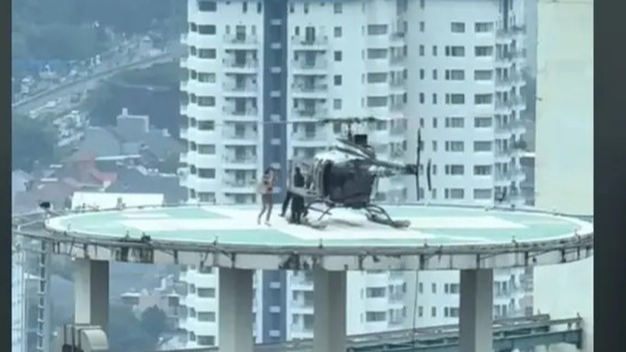 Deputy President Director Grup RS Siloam, Caroline Riady memberikan paparan pada peluncuran kampanye SELANGKAH (SEmangat LAwan KANker) di MRCC Siloam Hospital, Jakarta (07/03/2023) (Liputan6.