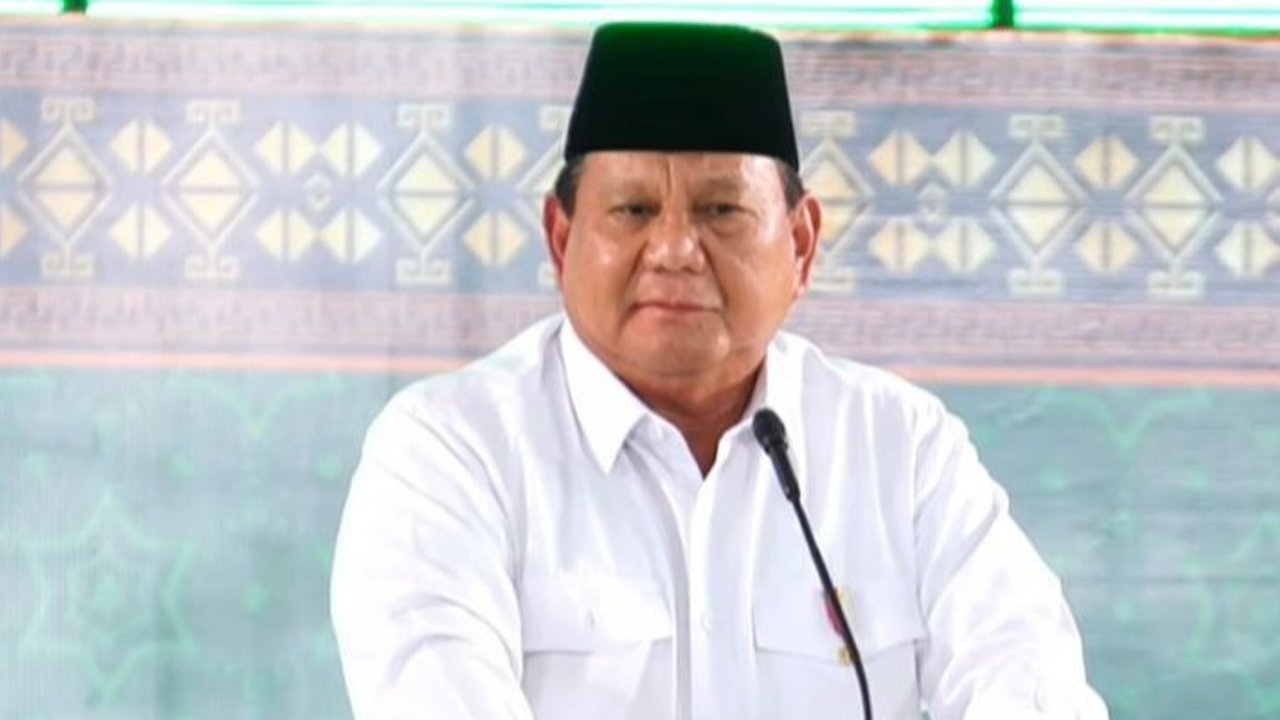 Presiden Prabowo Subianto menyampaikan apresiasi yang tinggi terhadap peran penting Nahdlatul Ulama (NU) dalam mempertahankan kemerdekaan Indonesia, khususnya dalam perjuangan di Surabaya pada 10 November 1945 dan dalam pembangunan bangsa saat ini.