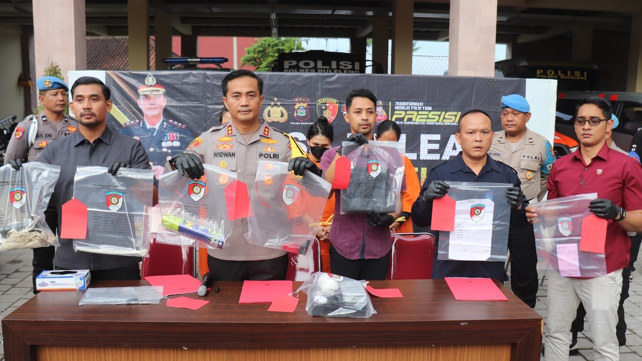 tiga wanita bunuh pria bertato