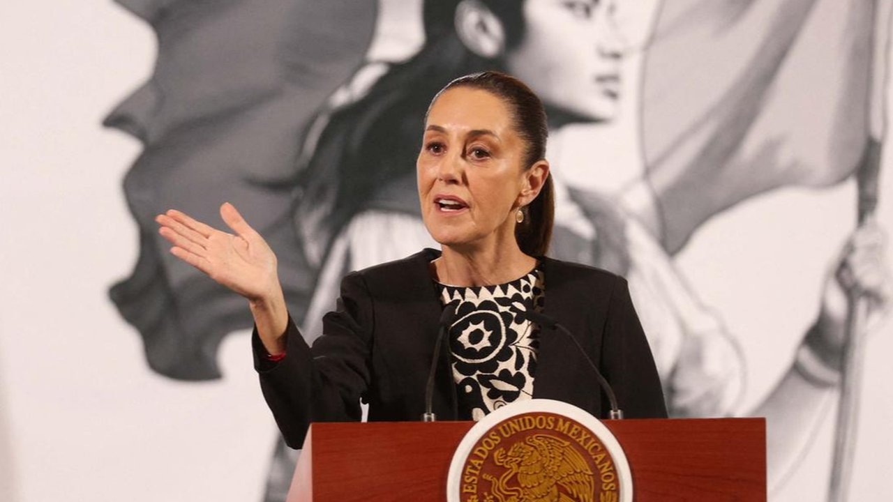 Presiden Meksiko Claudia Sheinbaum pada Senin (13/1) memaparkan peta jalan pemerintahannya untuk menjadikan negara itu salah satu perekonomian terbesar di dunia pada saat ia meninggalkan jabatannya.
Meksiko, yang saat ini merupakan negara dengan perekonomian nomor 12 menurut data Bank Dunia,...