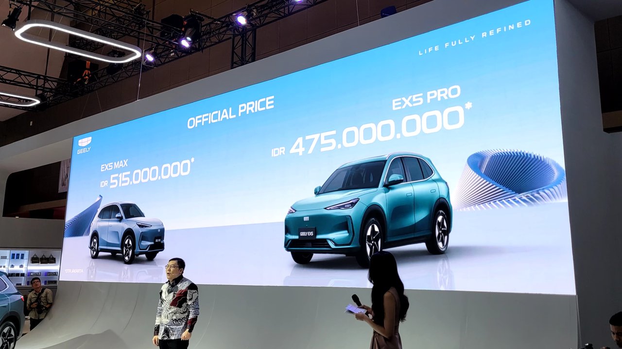 Peluncuran harga Geely EX5 di IIMS 2025.