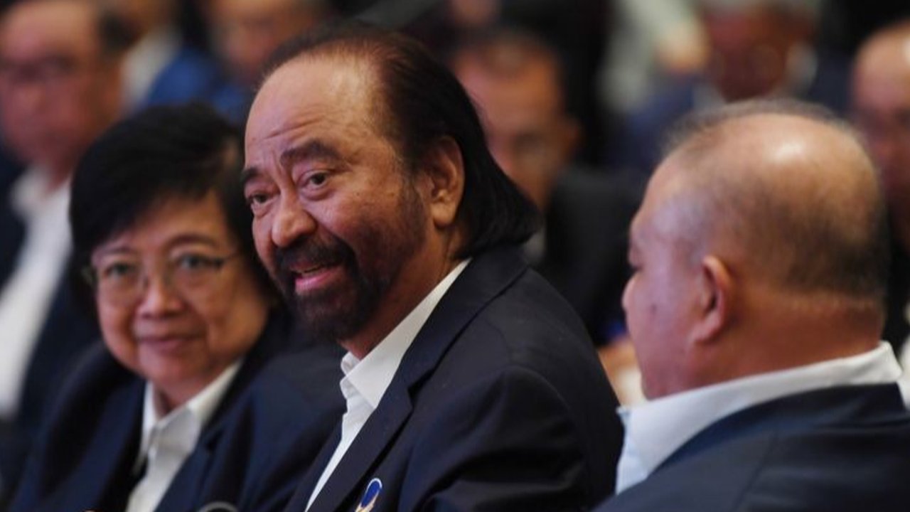 Ketua Umum Partai NasDem, Surya Paloh, menyatakan optimisme dan dukungan terhadap kebijakan efisiensi anggaran pemerintah, namun tetap menekankan pentingnya evaluasi dan masukan kritis.