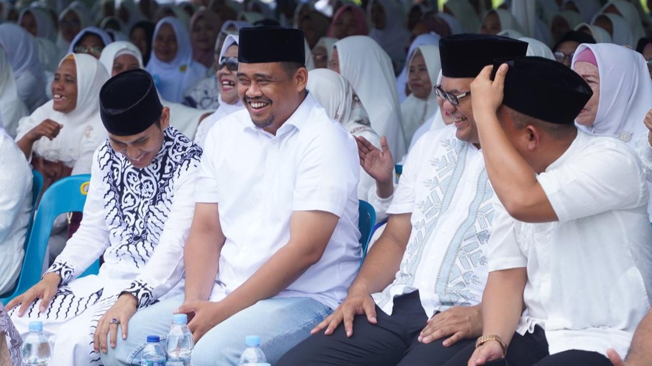 Calon Gubernur Sumut nomor urut 1, Bobby Nasution, hadir di kegiatan Tabligh Akbar Majelis Taklim Halimah Indonesia (MTHI) Sumut