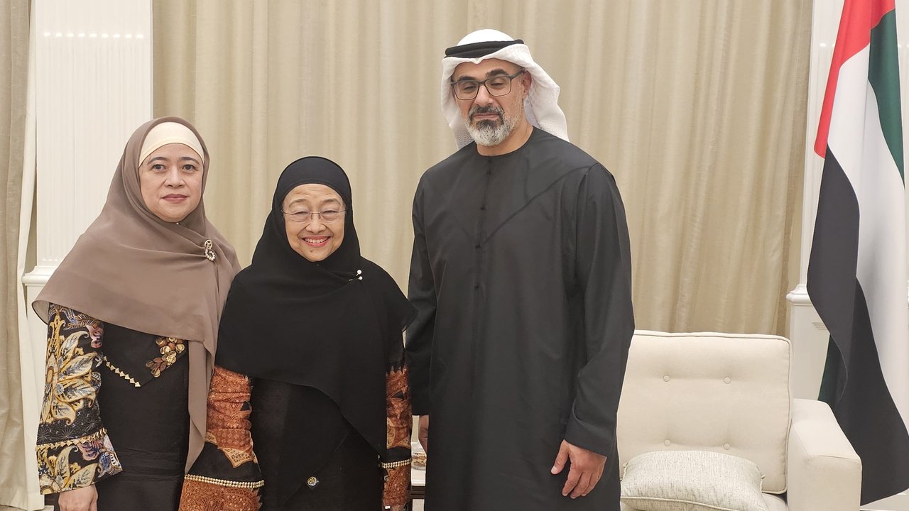 Puan Maharani bertemu dengan Putra Mahkota Abu Dhabi, Uni Emirat Arab (UEA), Sheikh Khaled Bin Mohamed Bin Zayed Al Nahyan.