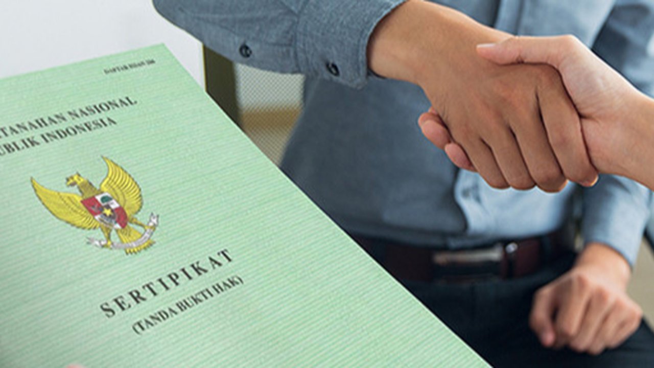 Jadi ketika Anda hendak membeli rumah atau sebidang tanah, penting untuk mengetahui status sertifikat tanahnya.