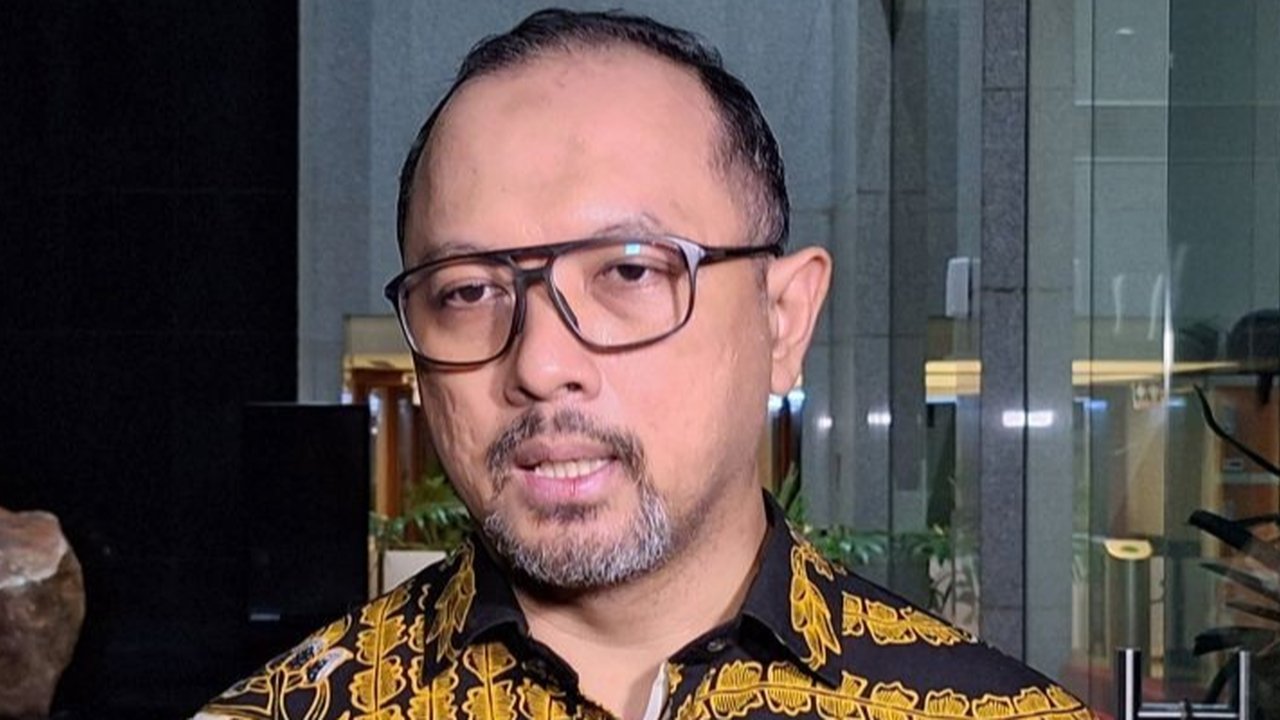 Komisi Pemberantasan Korupsi (KPK) akan menyerahkan berkas ekstradisi buronan kasus korupsi KTP-el, Paulus Tannos, ke Singapura pekan depan untuk proses pemulangan ke Indonesia.