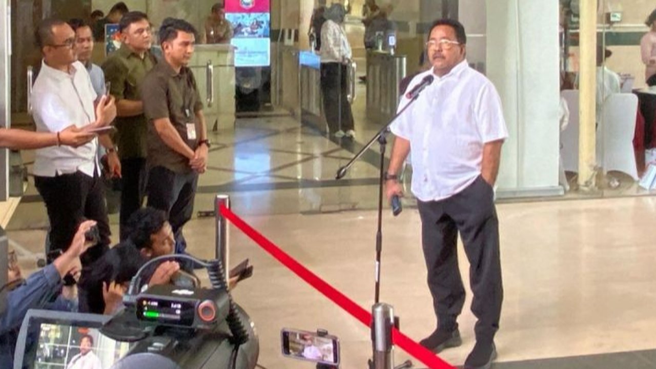 Rano Karno, Wagub terpilih DKI Jakarta, dinyatakan sehat jasmani usai menjalani pemeriksaan kesehatan di Kemendagri, hasilnya memuaskan bahkan membuat petugas terkejut.