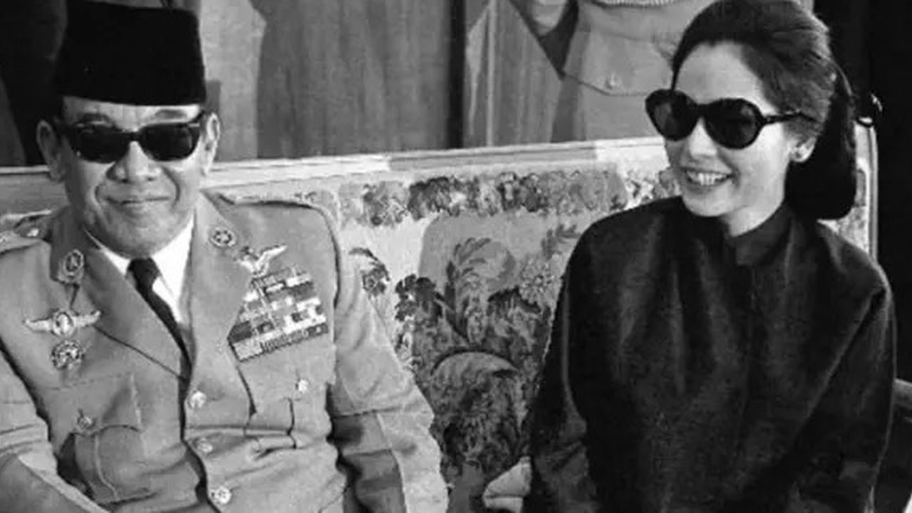 Potret Lawas Dewi Soekarno dan Soekarno. (Sumber: Instagram/kartikasoekarnofoundation)