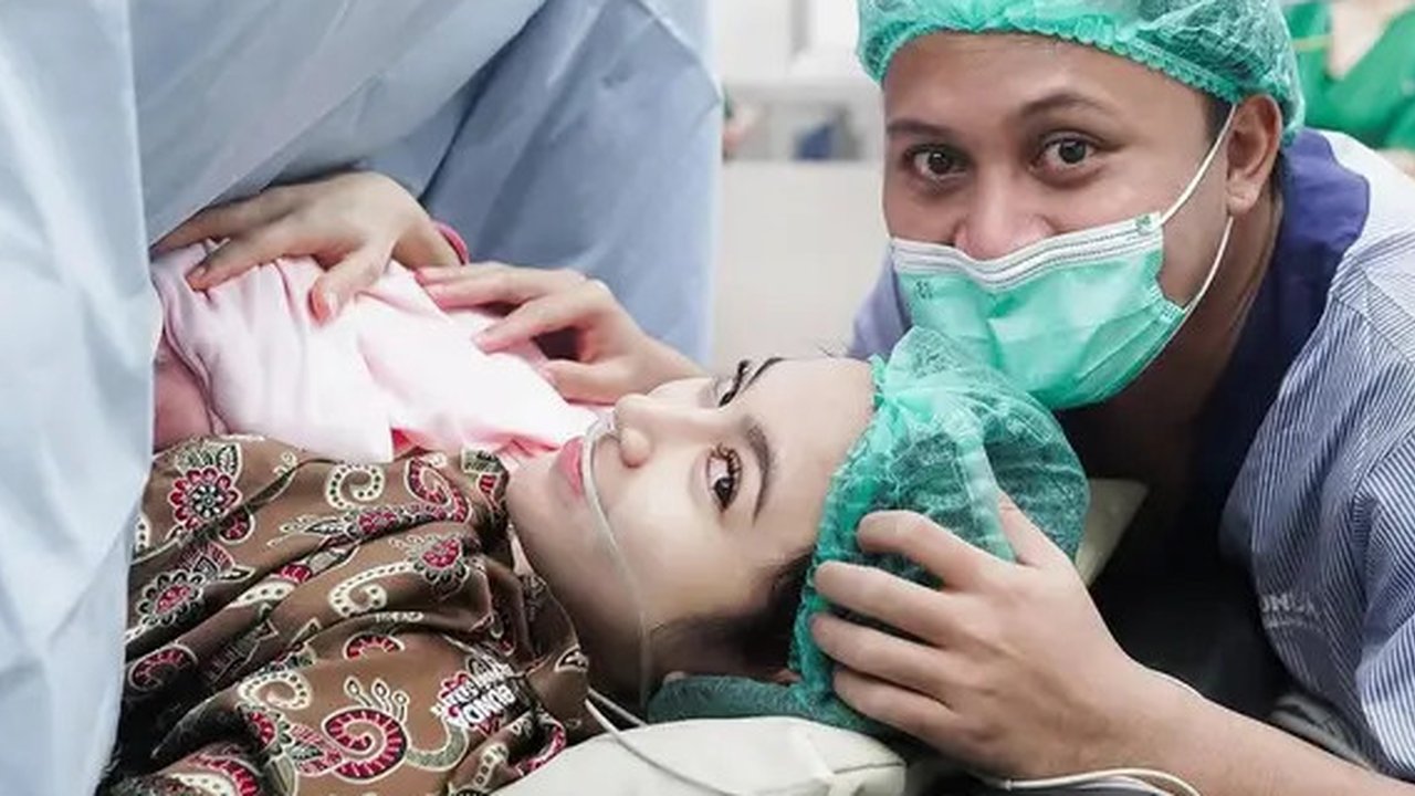 7 Potret Mahalini Melahirkan, Nama Anak dengan Rizky Febian Disebut Punya Makna Mendalam dengan Sosok Ibu Tersayang