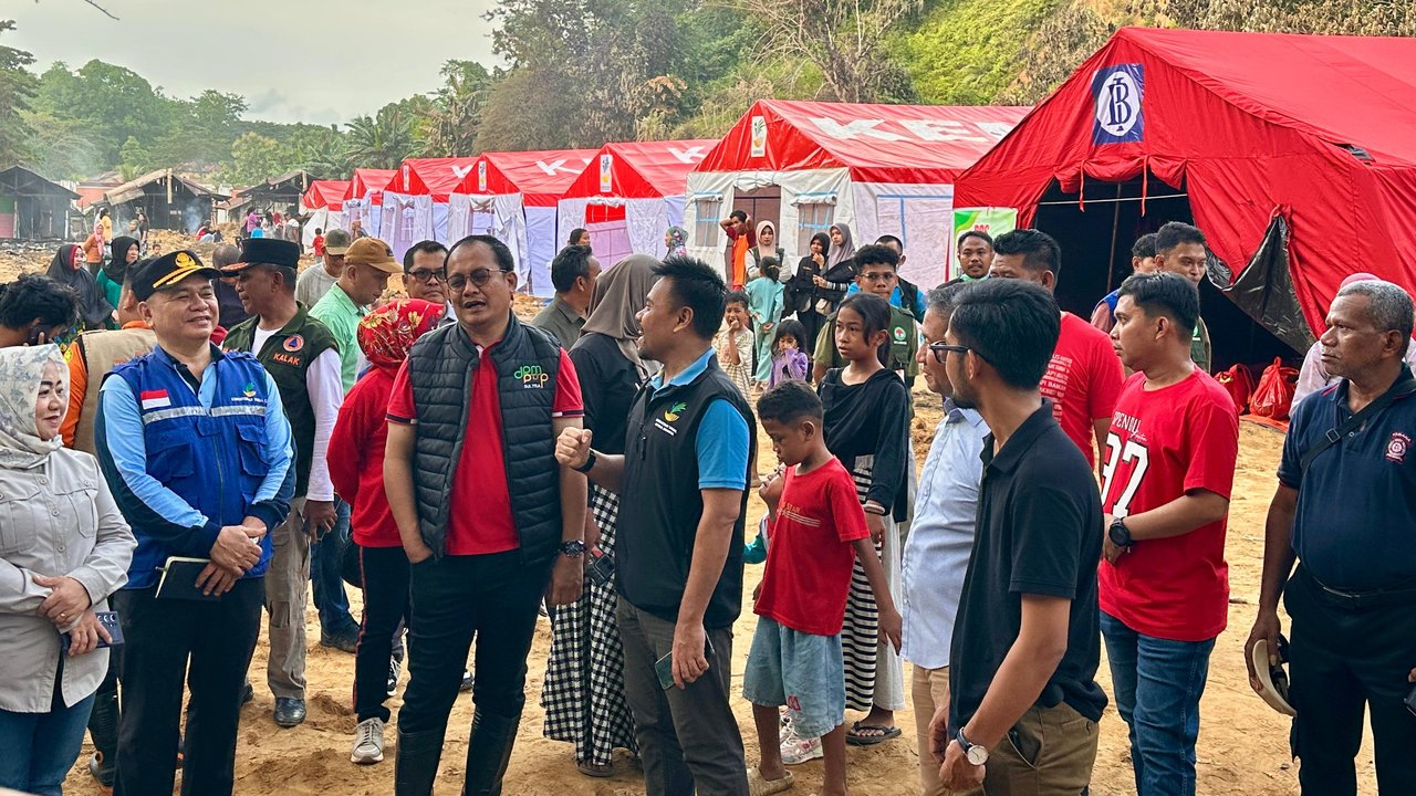Kemensos Salurkan Bantuan untuk Korban Bencana Kebakaran Puuwatu