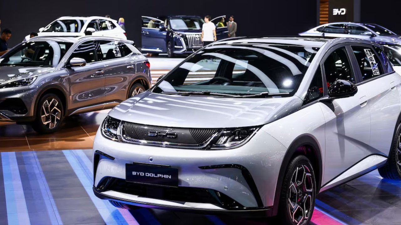 DeepSeek AI Mulai Ditanam di Sistem Mobil Listrik China Ini