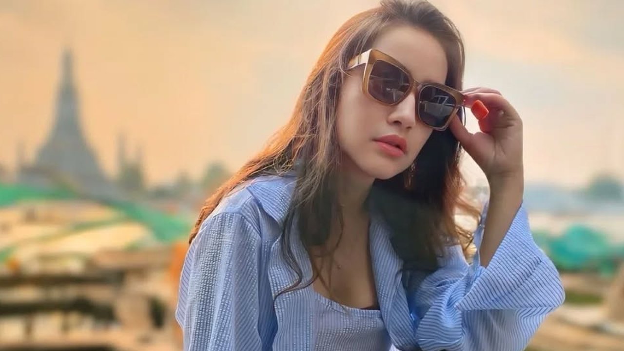 7 Potret Risma Nilawati Mantan Ferry Maryadi yang Awet Muda di Usia 40 Tahun, Gayanya Juga bak Masih ABG