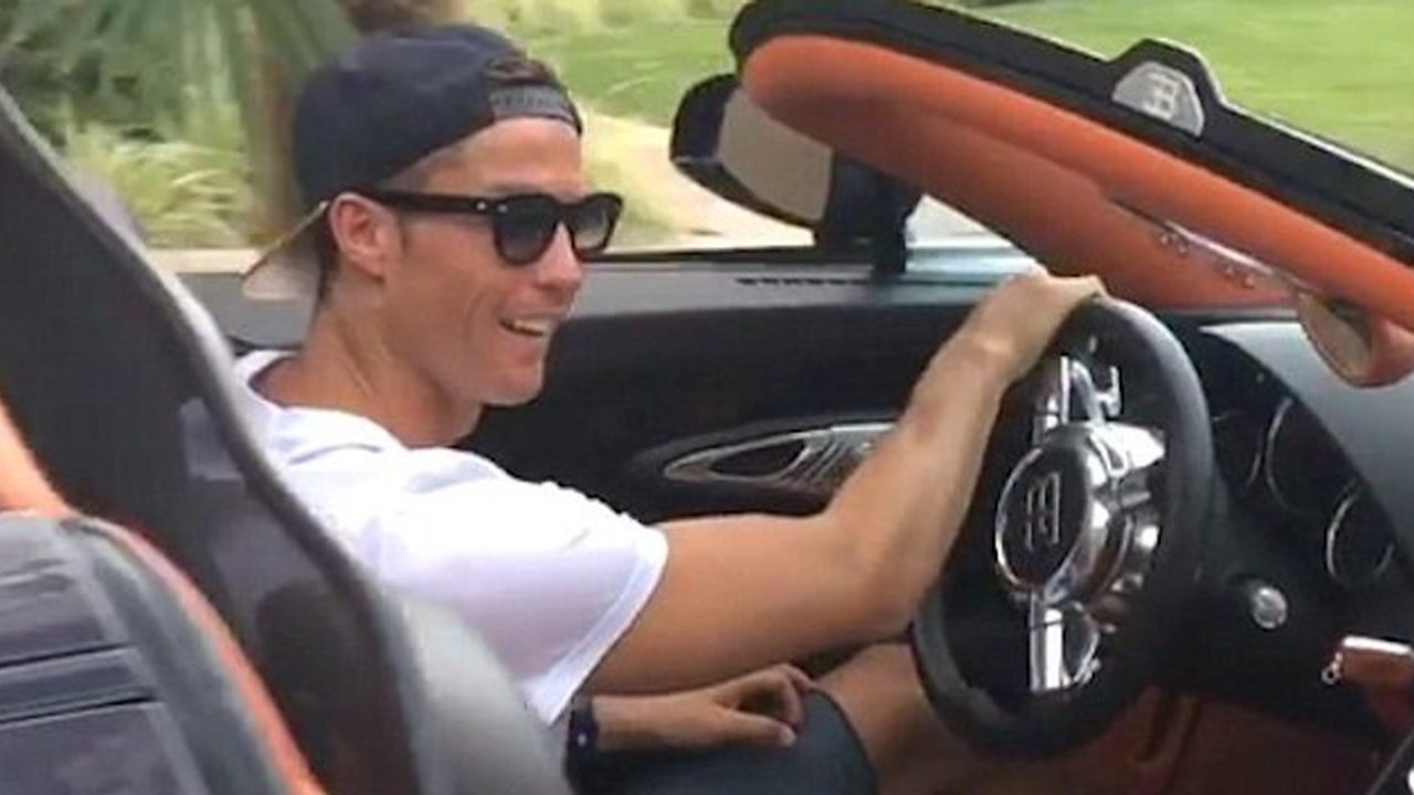Mobil baru Cristiano Ronaldo, Bugatti Veyron