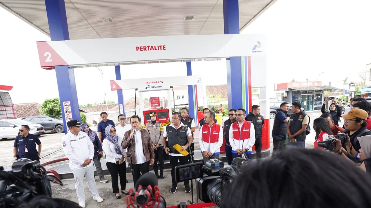 Kementerian Perdagangan Bersama dengan Kepolisian RI mengamankan empat unit mesin pompa ukur BBM.