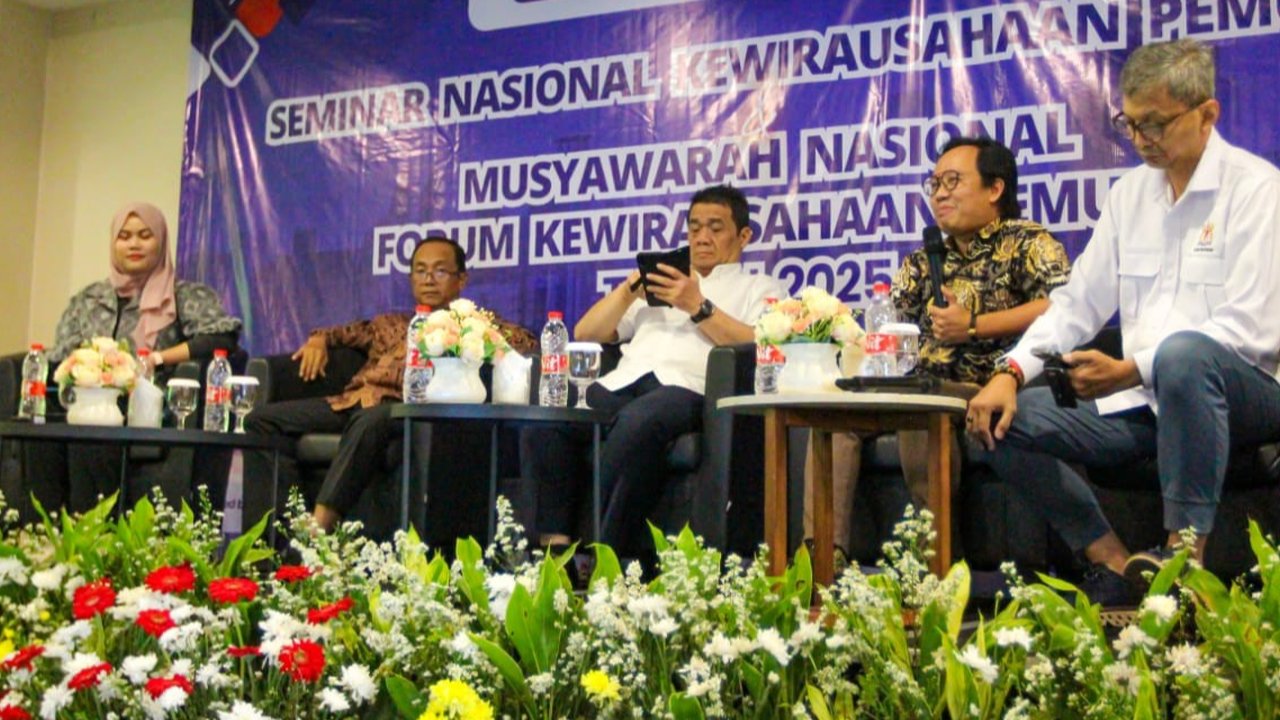 Wamendes PDTT Ahmad Riza Patria