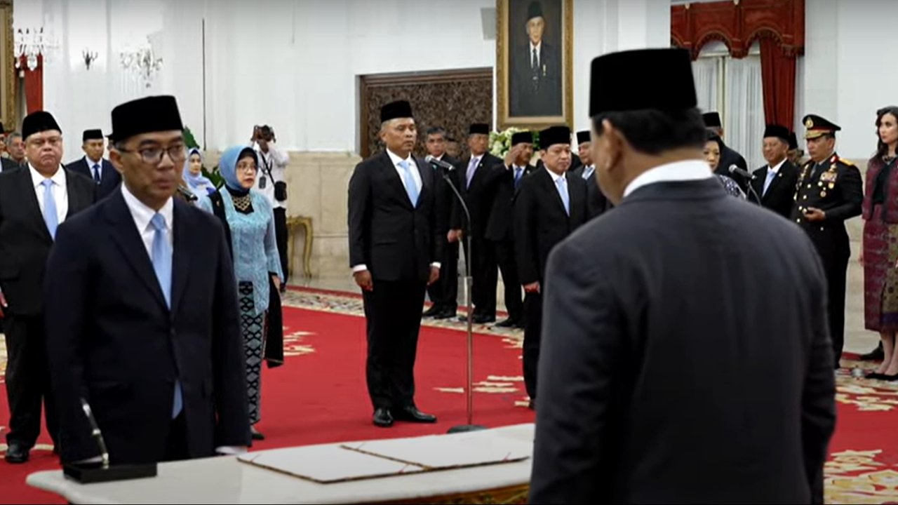 Mendiktisaintek Brian Yuliarto