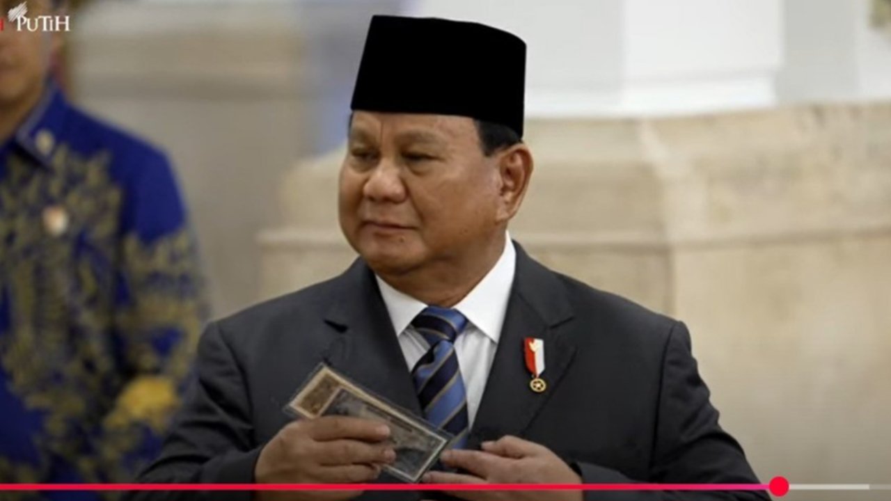 Sejarah Uang Kuno Bertandatangan Ayahnya Prabowo Subianto